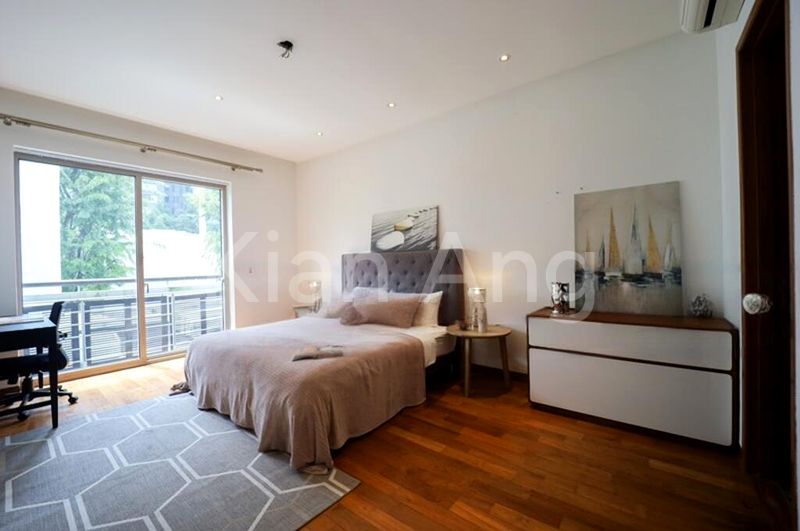 4 Bed Condo for Sale in  Nassim Jade - Image 1
